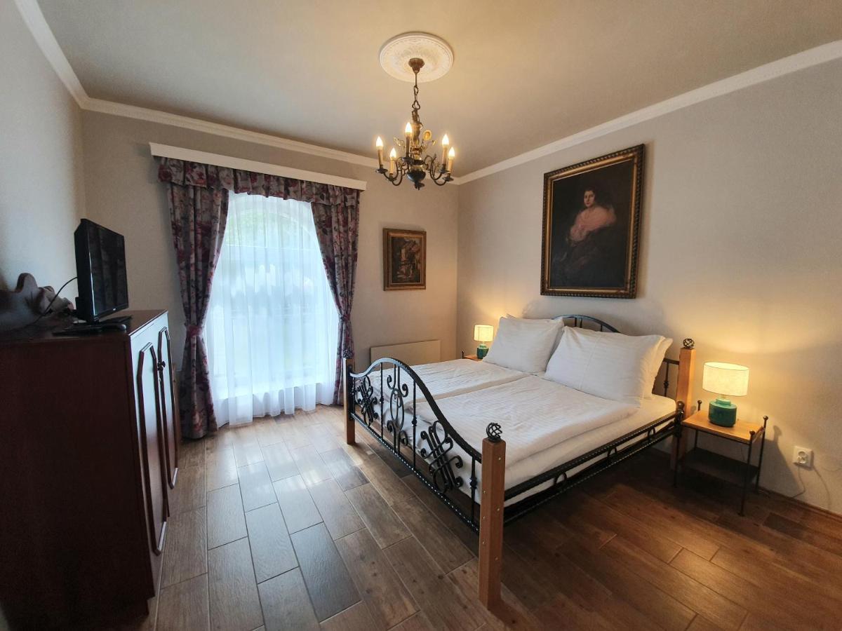 Lesni Hotel Perslak Nová Bystřice Extérieur photo