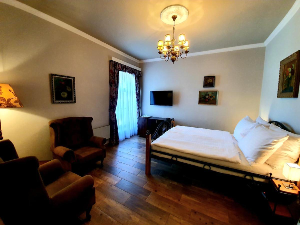 Lesni Hotel Perslak Nová Bystřice Extérieur photo