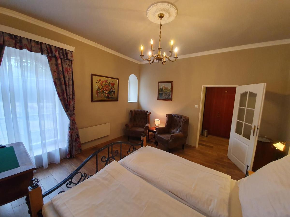 Lesni Hotel Perslak Nová Bystřice Chambre photo