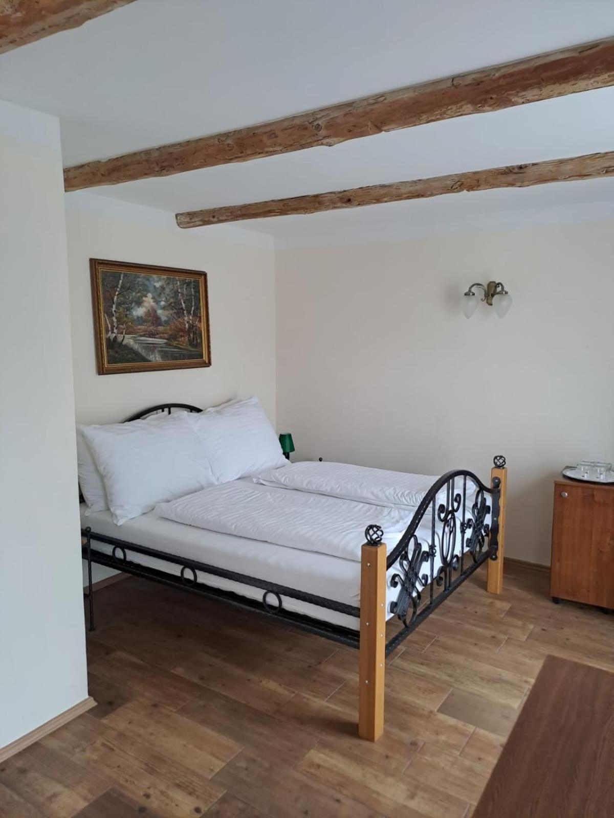 Lesni Hotel Perslak Nová Bystřice Extérieur photo
