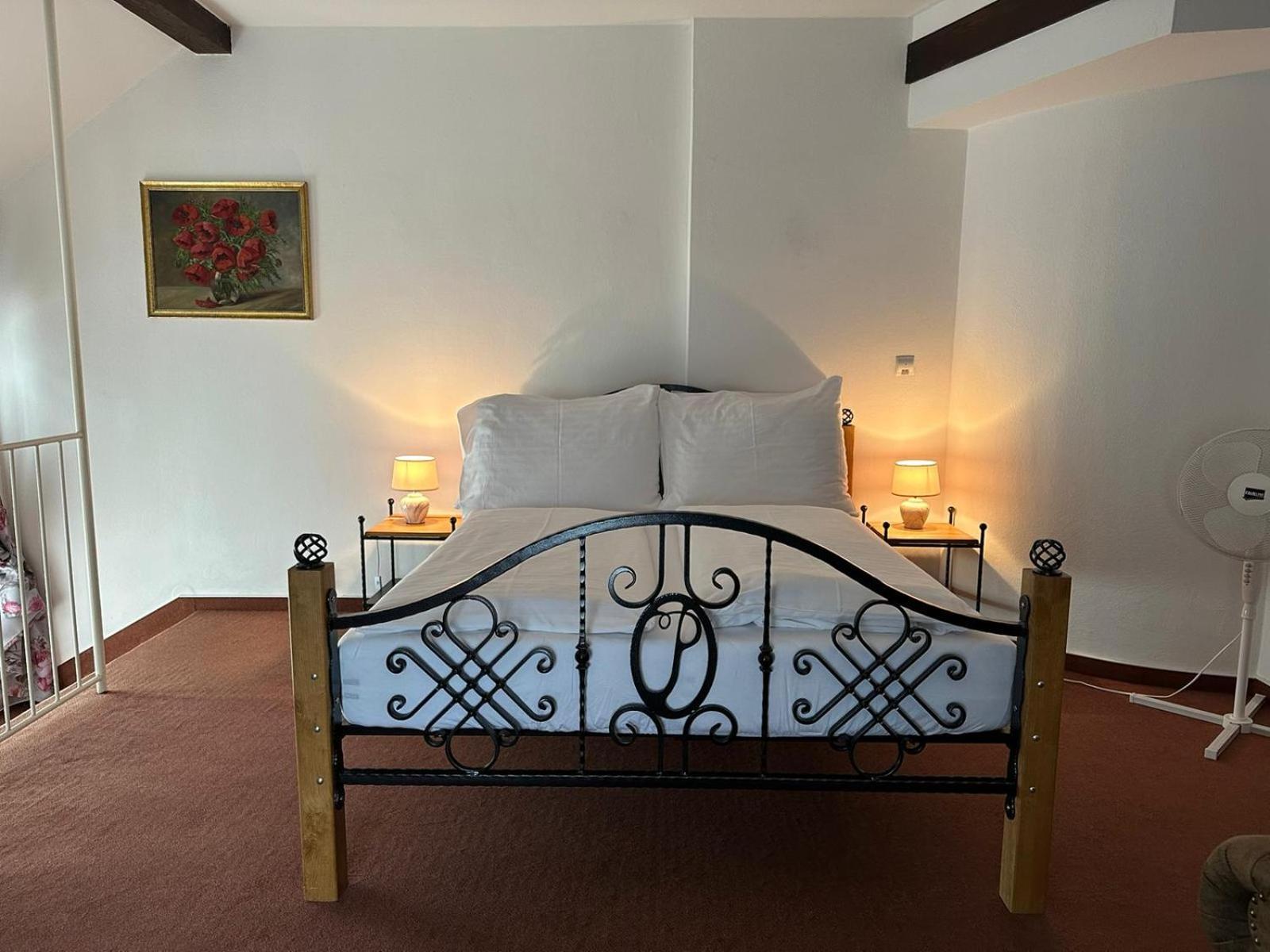 Lesni Hotel Perslak Nová Bystřice Extérieur photo